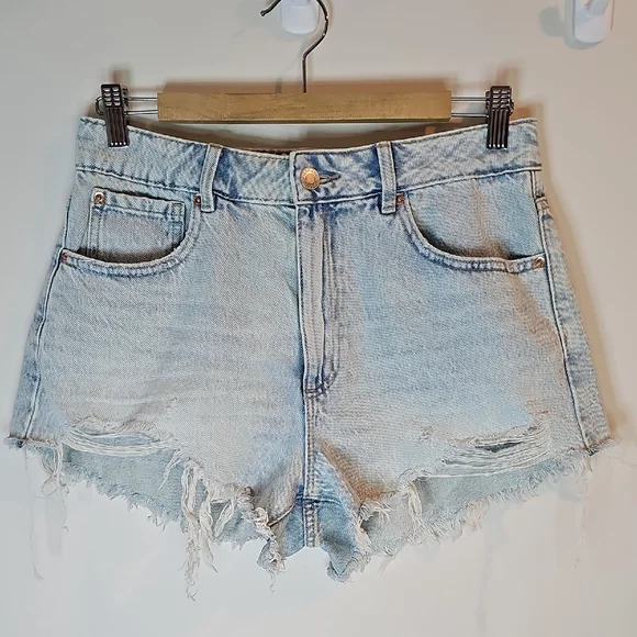Garage Light Wash Size 7 Jean Shorts - Picture 1 of 7